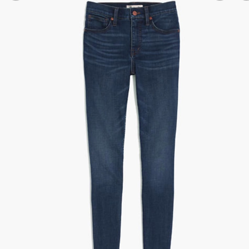 Women’s Madewell 10” high-rise skinny jeans in a dark wash.